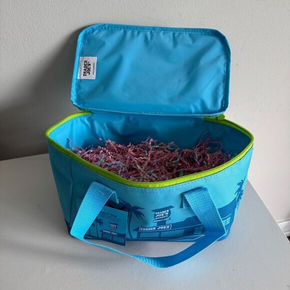 Trader Joe’s Bag Blue Mini Insulated Tote Bag NEW - Picture 2 of 6